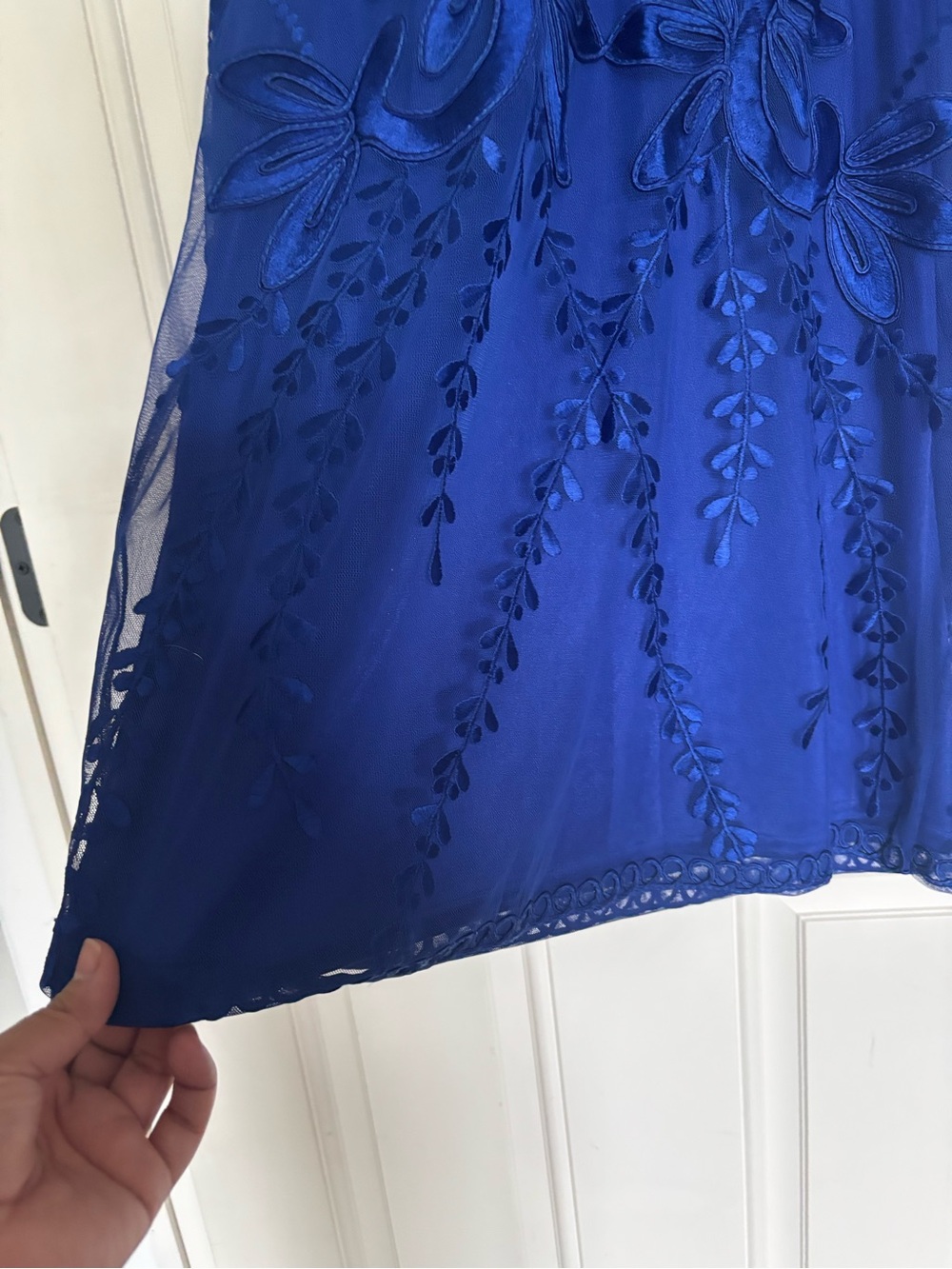 Sue Wong Royal Blue Embroidered V‑Neck Midi Dress - Picture 5 of 7